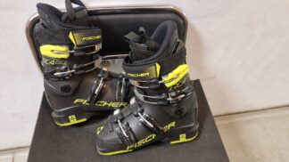 buty dziecinne Fischer RC4 60 w rozmiarze 22,5