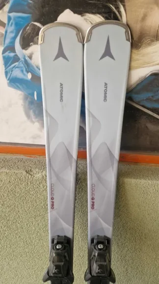 narty Atomic Q Pro 154cm mint + Atomic M10 GW