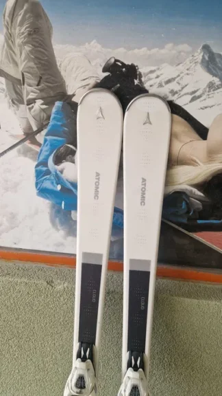 narty Atomic Cloud 155cm + Atomic L Ten (3-10DIN)